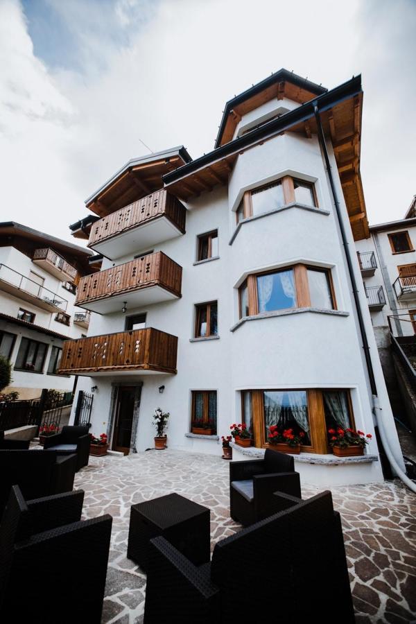 Atelier Della Montagna Bed & Breakfast Zambla Alta Bagian luar foto