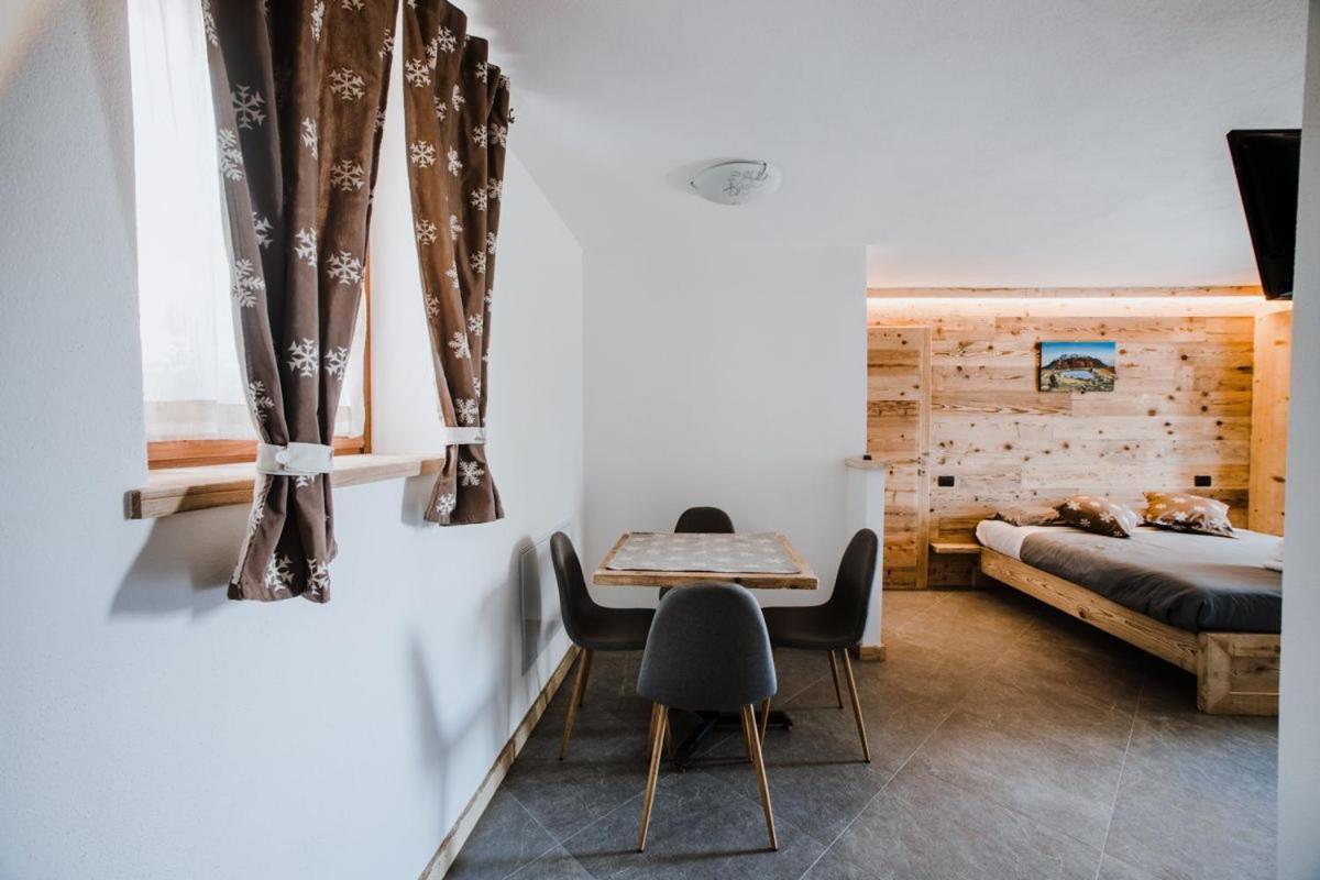Atelier Della Montagna Bed & Breakfast Zambla Alta Bagian luar foto